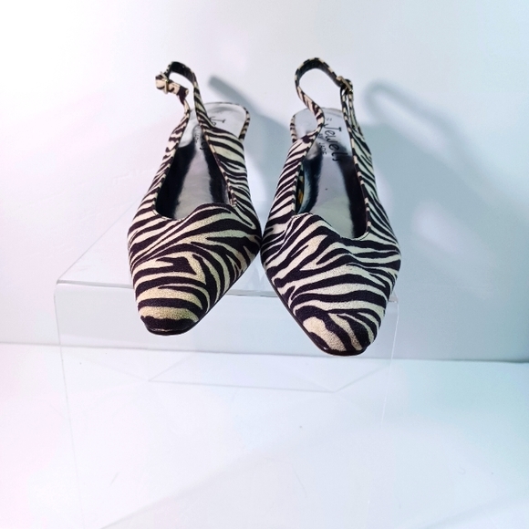 Jewels by Jade, Zebra animal print Slingback Pumps, Size 9W" Black/White - Picture 7 of 12
